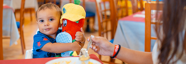 sala pappa con menu dedicato ai bambini nel Minerva Club resort.